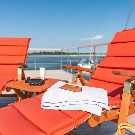 Arnica - Stern Hausboot Barth